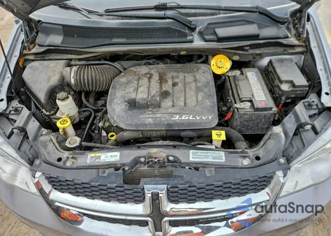 2014 Dodge Grand Caravan Sxt z USA, uszkodzony, nr VIN 2C4RDGCG7ER301794